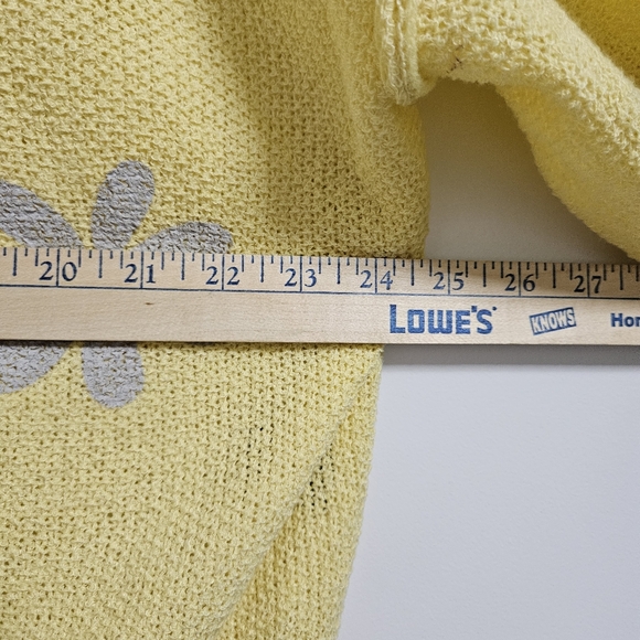 NWT POL Yellow Daisy Oversize Knit Sweater Women's Medium V-Neck Hippie Bohemian - Picture 6 of 8